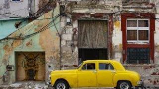 Куба остана втори ден без електричество